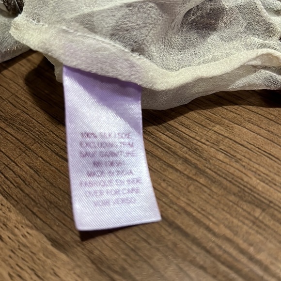 Calypso Christian Cello 100% silk embroidered top medium - Picture 6 of 6